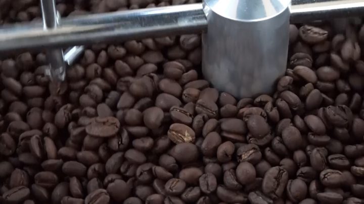NAPOLI. GRANDE SUCCESSO DEL CONTEST DEL CAFFE’ A PIAZZA MUNICIPIO