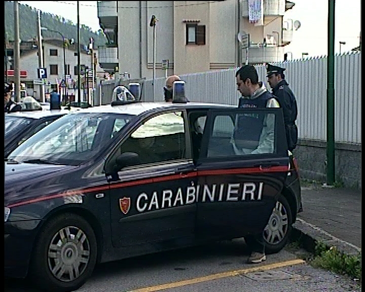 Carabiniere di Pratola Serra spara all’amica e poi si uccide